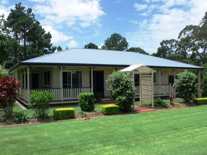 11 Grevillea St, Russell Island QLD 4184