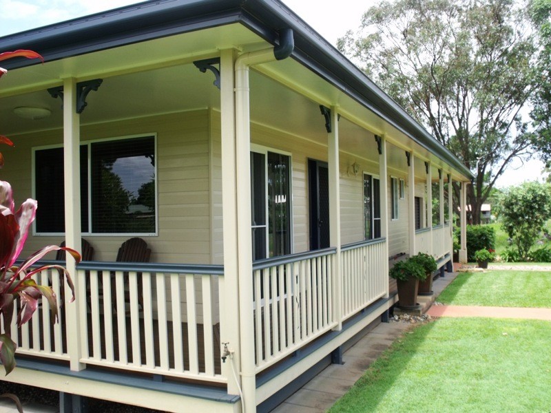 11 Grevillea St, Russell Island QLD 4184