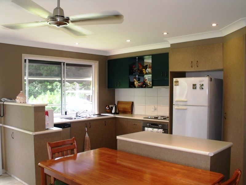 11 Grevillea St, Russell Island QLD 4184