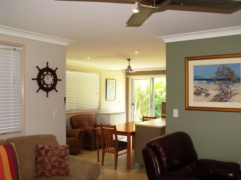 11 Grevillea St, Russell Island QLD 4184