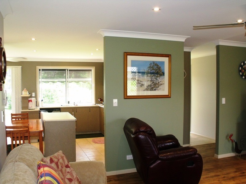 11 Grevillea St, Russell Island QLD 4184