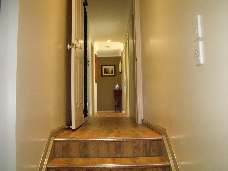 11 Grevillea St, Russell Island QLD 4184