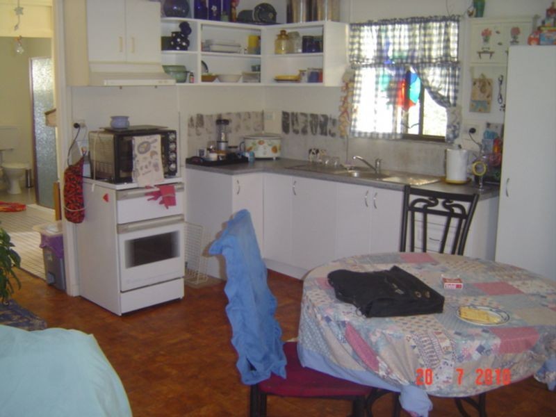 1 Paula Parade, Lamb Island QLD 4184