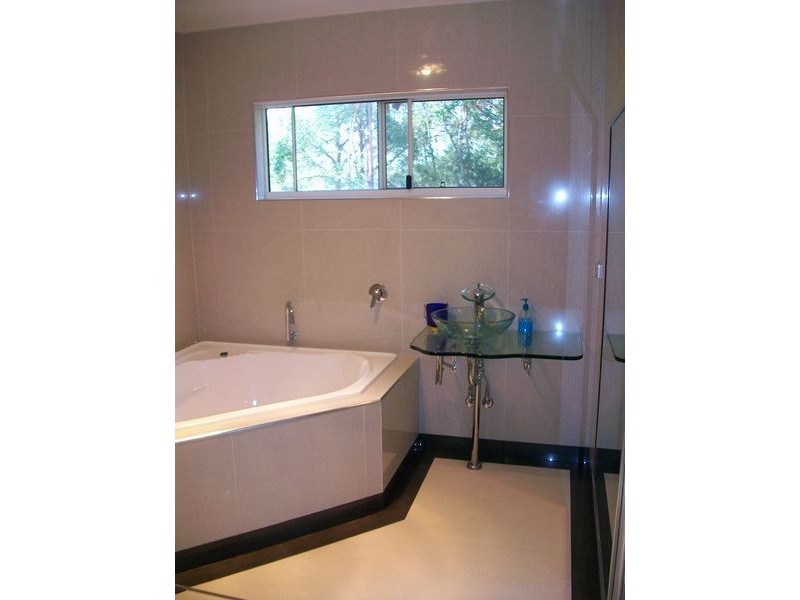 63 Bradman St, Russell Island QLD 4184