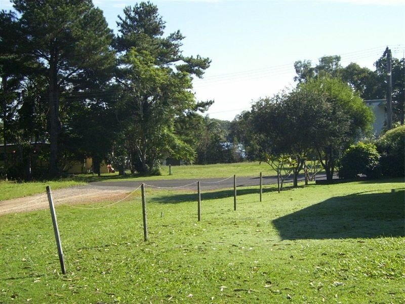 4 Oxford Street, Russell Island QLD 4184