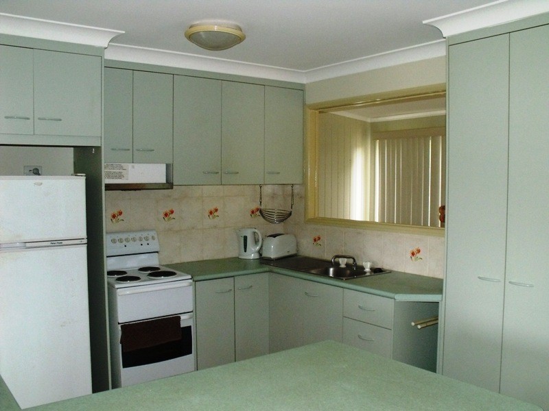 2 Rossi Av, Russell Island QLD 4184