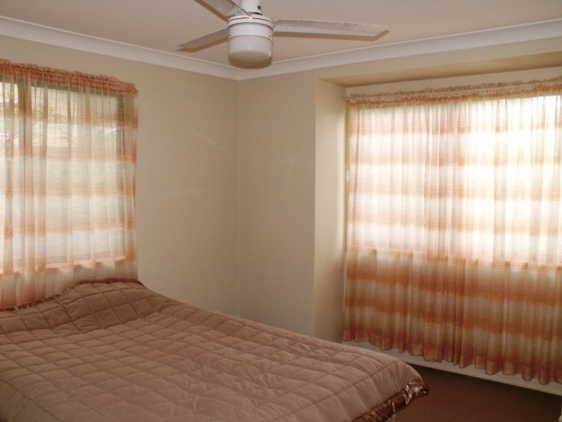 2 Rossi Av, Russell Island QLD 4184