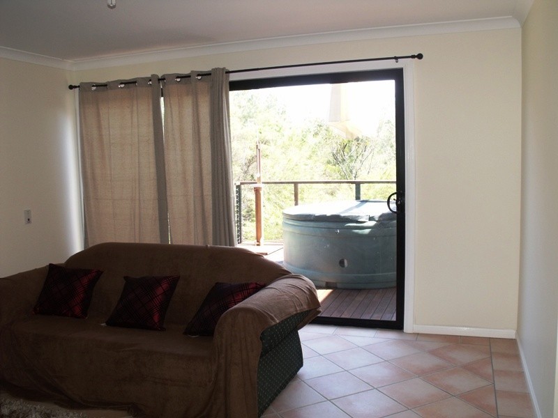 2 Zinnia St, Russell Island QLD 4184