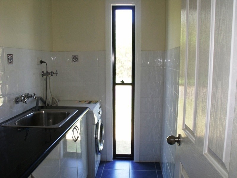 2 Zinnia St, Russell Island QLD 4184