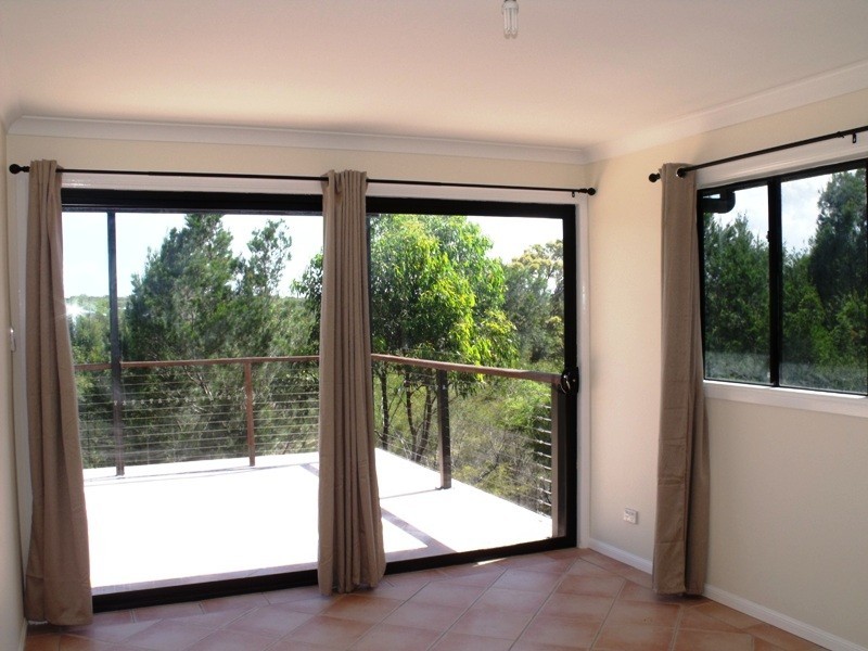 2 Zinnia St, Russell Island QLD 4184