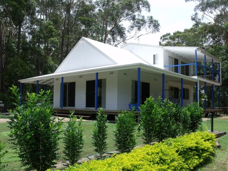 63 Bradman St, Russell Island QLD 4184