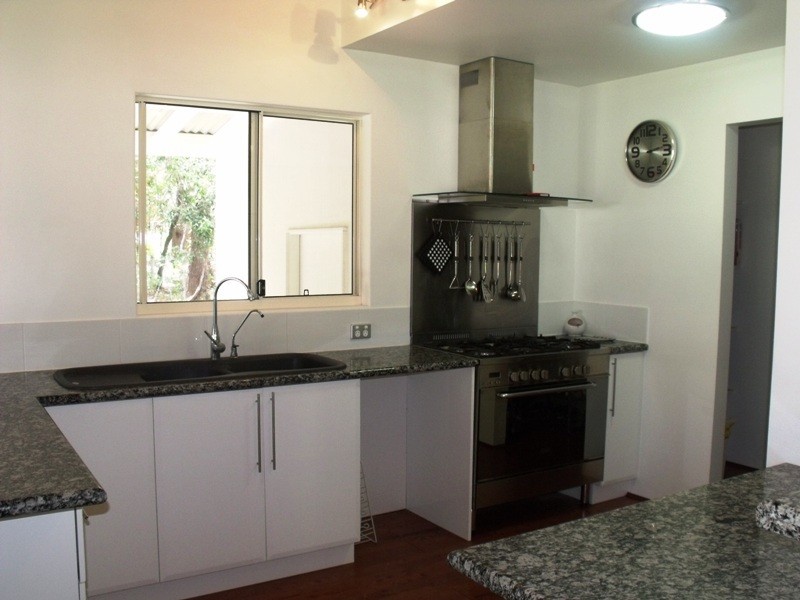 63 Bradman St, Russell Island QLD 4184