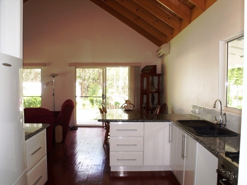 63 Bradman St, Russell Island QLD 4184