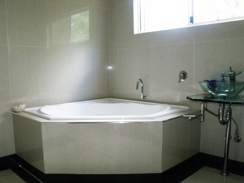 63 Bradman St, Russell Island QLD 4184