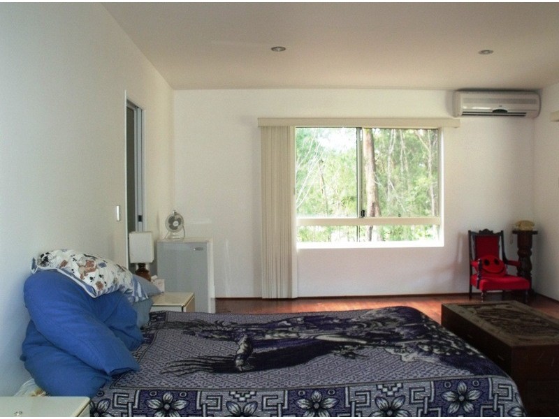 63 Bradman St, Russell Island QLD 4184