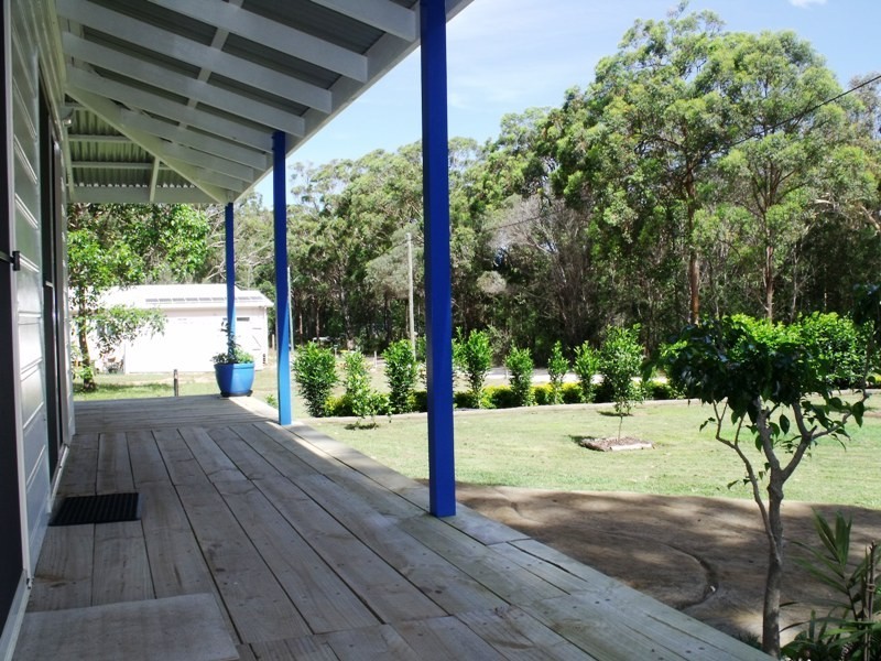 63 Bradman St, Russell Island QLD 4184