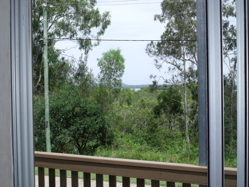 26 Bangalow St, Russell Island QLD 4184