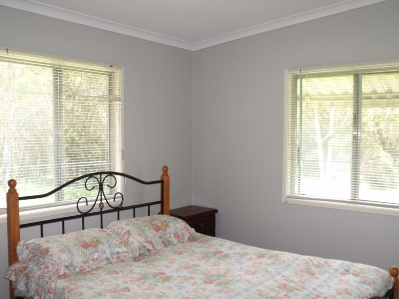 26 Bangalow St, Russell Island QLD 4184