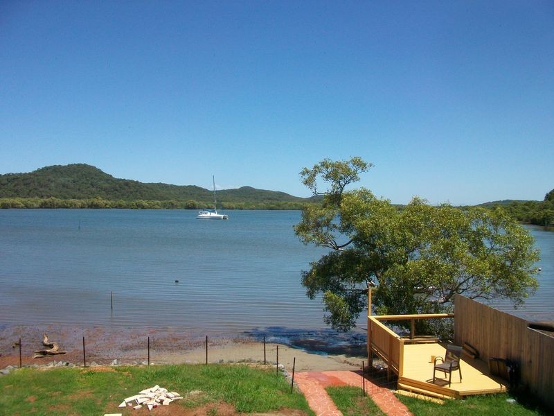 28 Oasis Drive, Russell Island QLD 4184