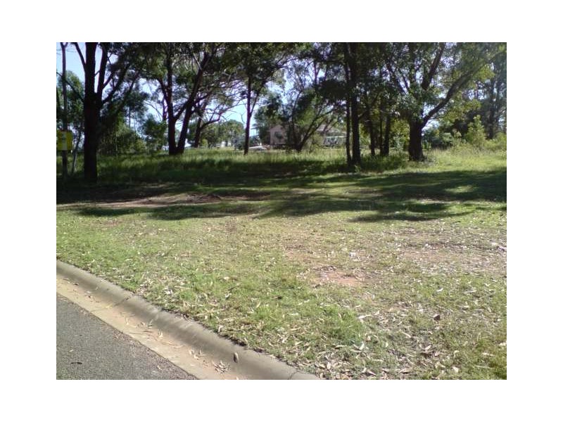 Lot 292, 5 Waratah Street, Russell Island QLD 4184
