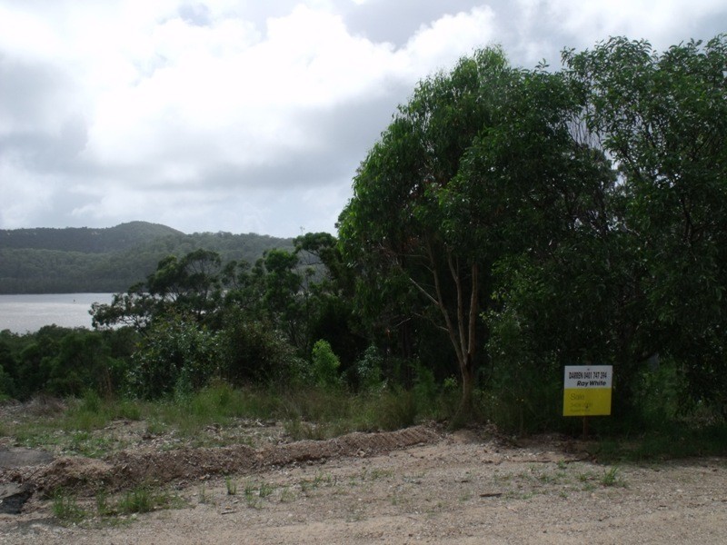 12 Leichhardt Tce, Russell Island QLD 4184