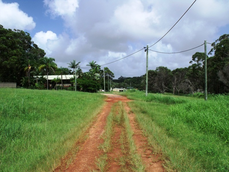 17 Mountain View Cres, Russell Island QLD 4184