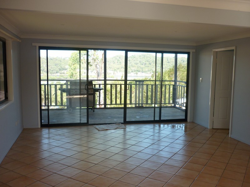 15 Naples Drive, Russell Island QLD 4184