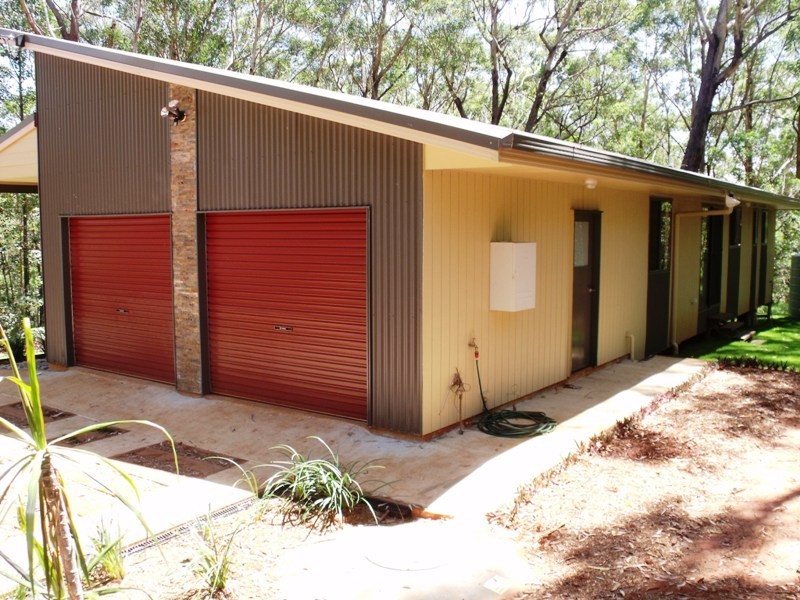 15 Darling St, Russell Island QLD 4184