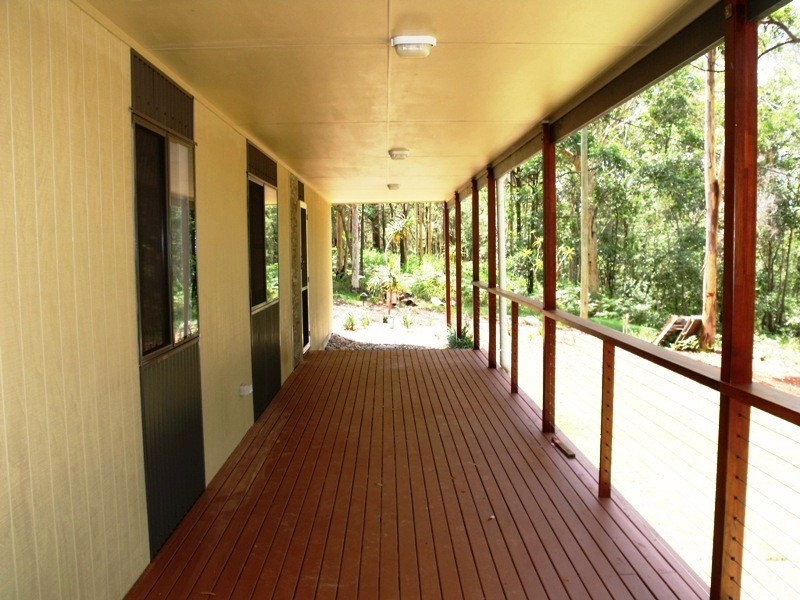 15 Darling St, Russell Island QLD 4184