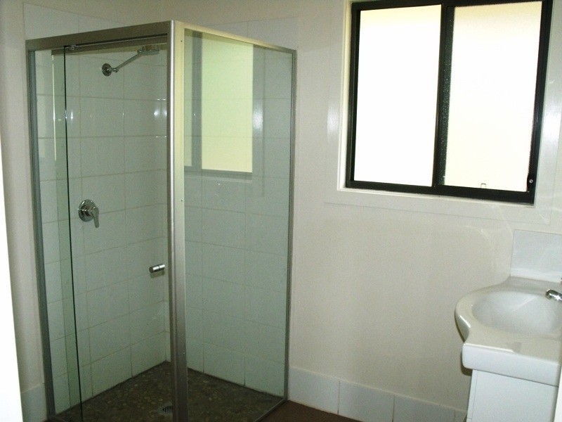 15 Darling St, Russell Island QLD 4184