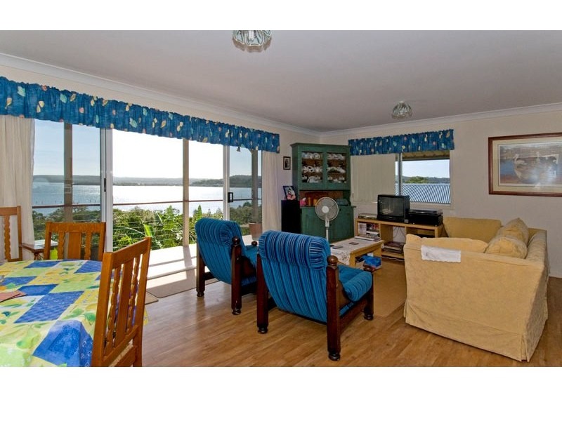 33 Bay Drive, Russell Island QLD 4184