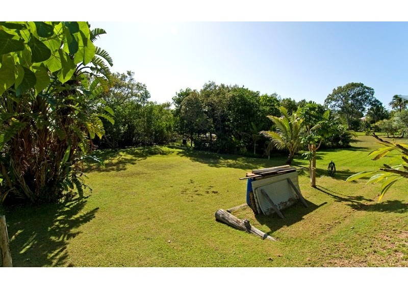 33 Bay Drive, Russell Island QLD 4184