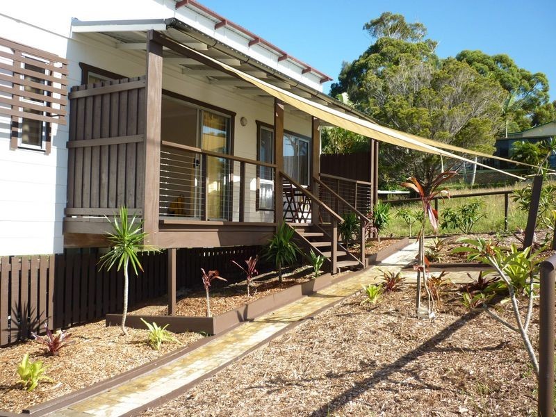 12 Yacht Street, Russell Island QLD 4184