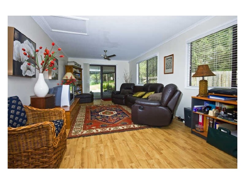 12 Castle Drive, Russell Island QLD 4184