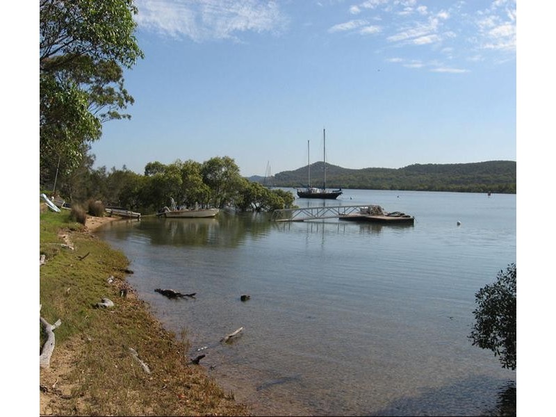 103 Wahine Drive, Russell Island QLD 4184