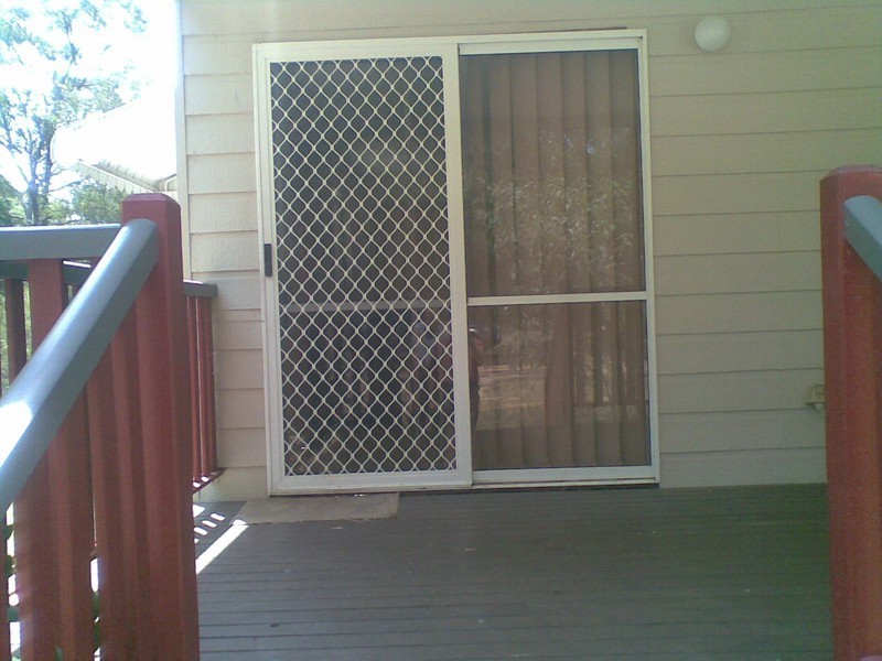 19-21 Letitia Avenue, Russell Island QLD 4184