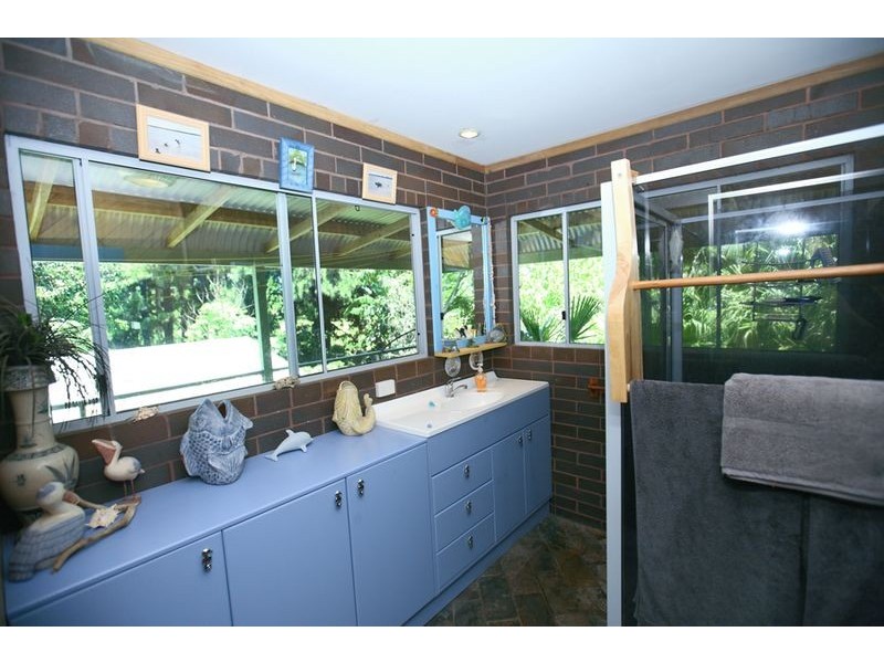 48 Cavendish St, Russell Island QLD 4184