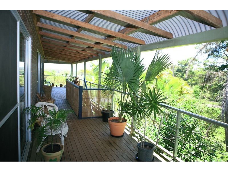 48 Cavendish St, Russell Island QLD 4184