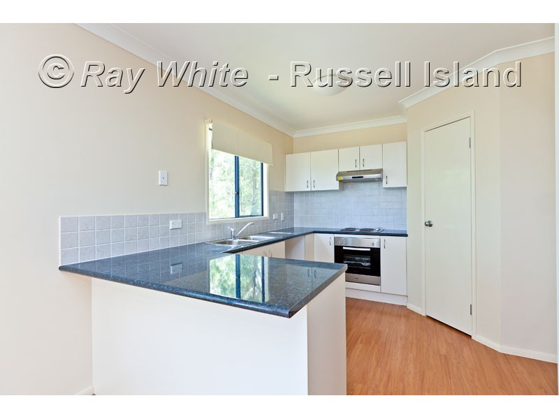 42 Deenya Parade, Russell Island QLD 4184