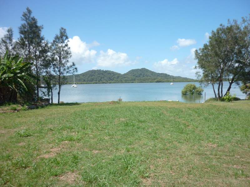 16 Emerson Street, Russell Island QLD 4184