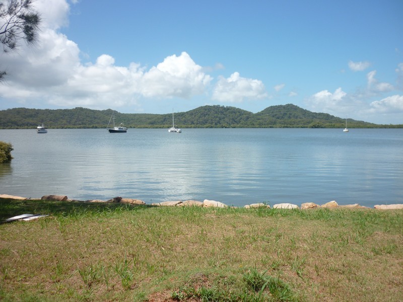 16 Emerson Street, Russell Island QLD 4184