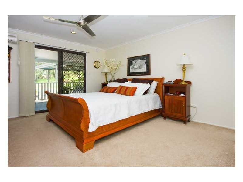 12 Castle Drive, Russell Island QLD 4184