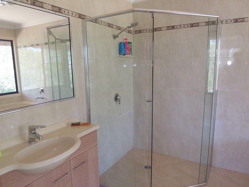 6 James Street, Russell Island QLD 4184