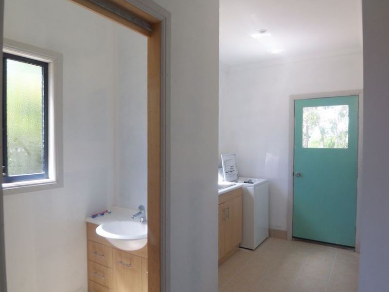 6 James Street, Russell Island QLD 4184