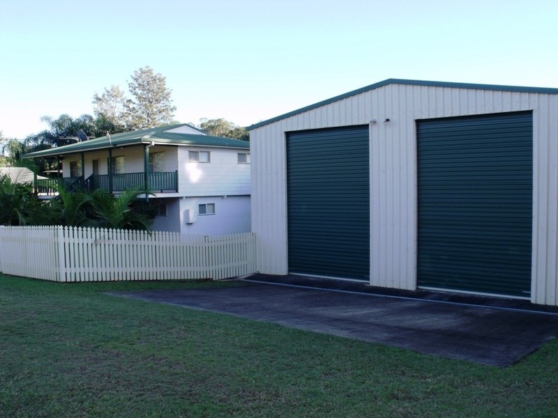 15 Reading St, Russell Island QLD 4184