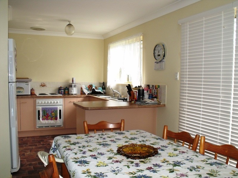 15 Reading St, Russell Island QLD 4184