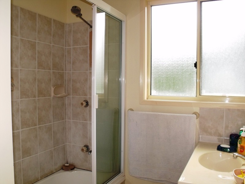 15 Reading St, Russell Island QLD 4184