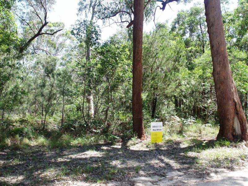 25 Kennedy Ave, Russell Island QLD 4184