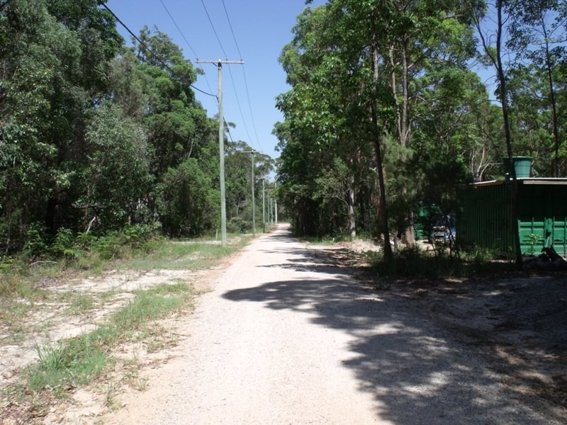 25 Kennedy Ave, Russell Island QLD 4184