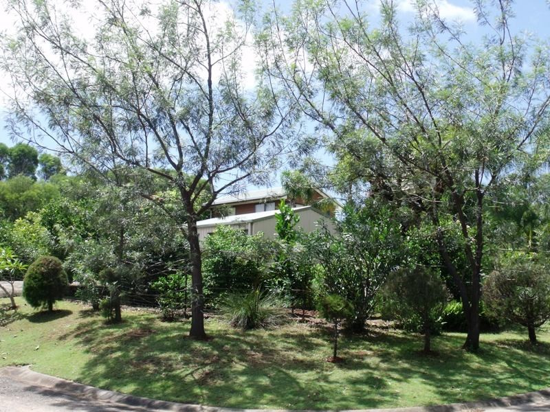 15 – 17 Waratah St, Russell Island QLD 4184